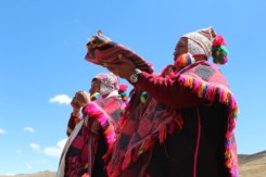 don-francisco-offering-despacho-compressed-lisa-sims-img_4160